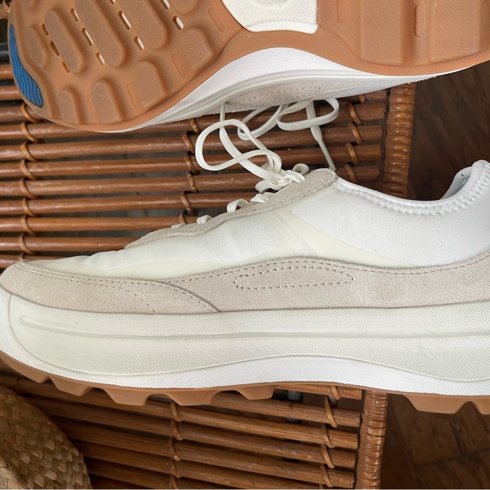 Sorel White Sneakers - Picture 4 of 9